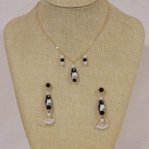 Conjunto Pingüino (collar + pendientes)